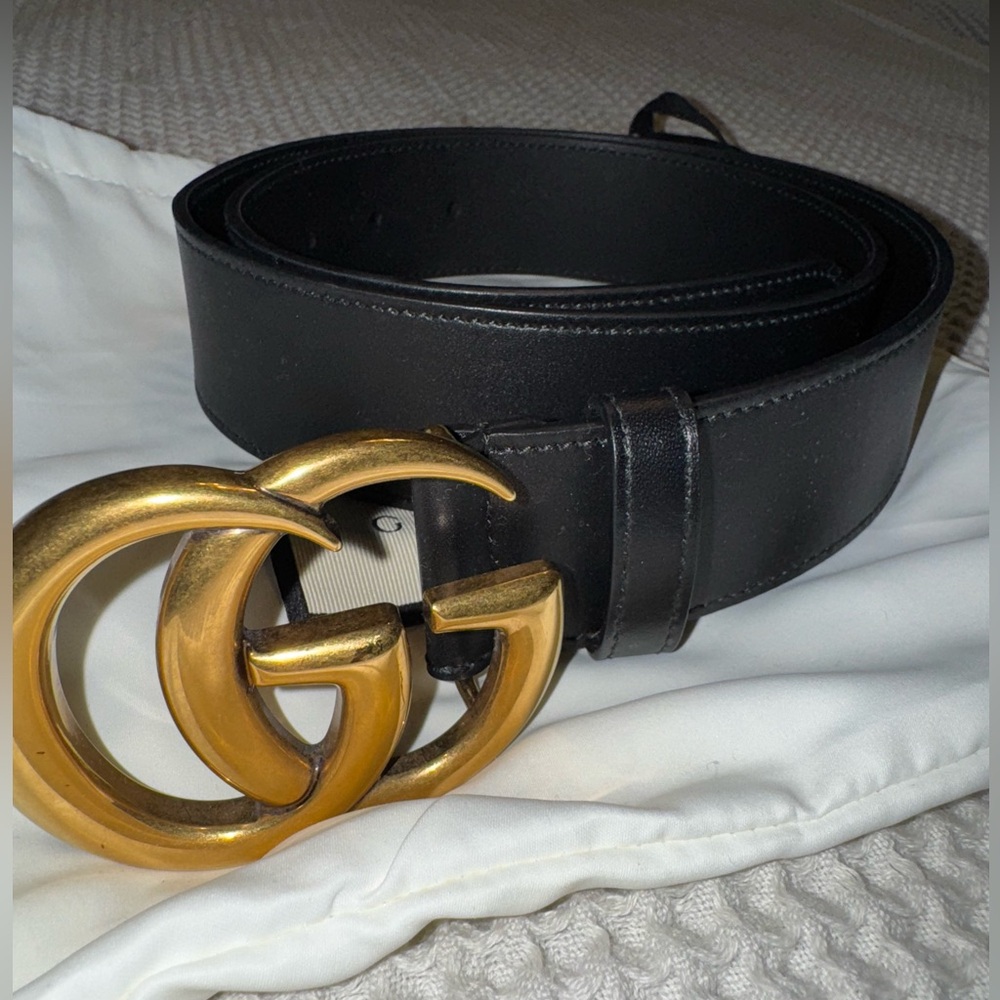 Gucci Leather belt with double G “Marmont”